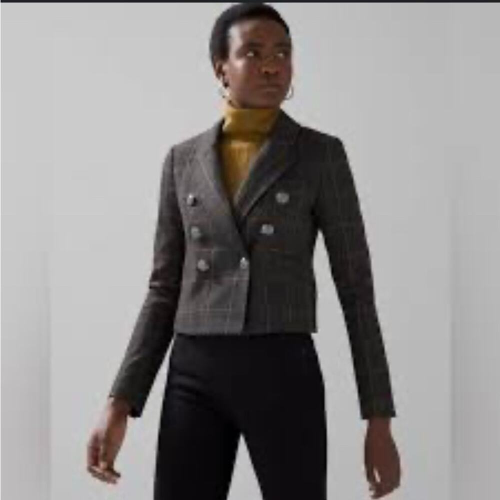 White House Black Market Cropped Double-Breasted Blazer – Size 0 – EUC